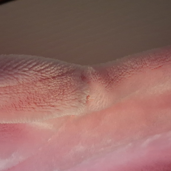 NY Threads Plushy Pink Hooded Bathrobe Cozy Pockets Belted Sz XL - Picture 8 of 10